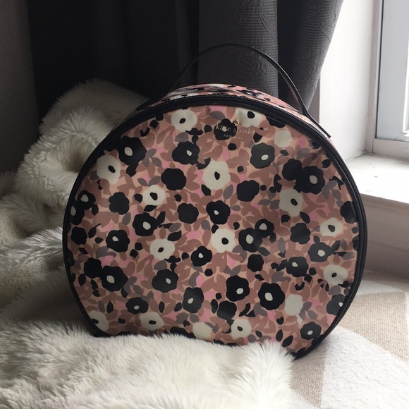 kate spade Handbags - Kate spade